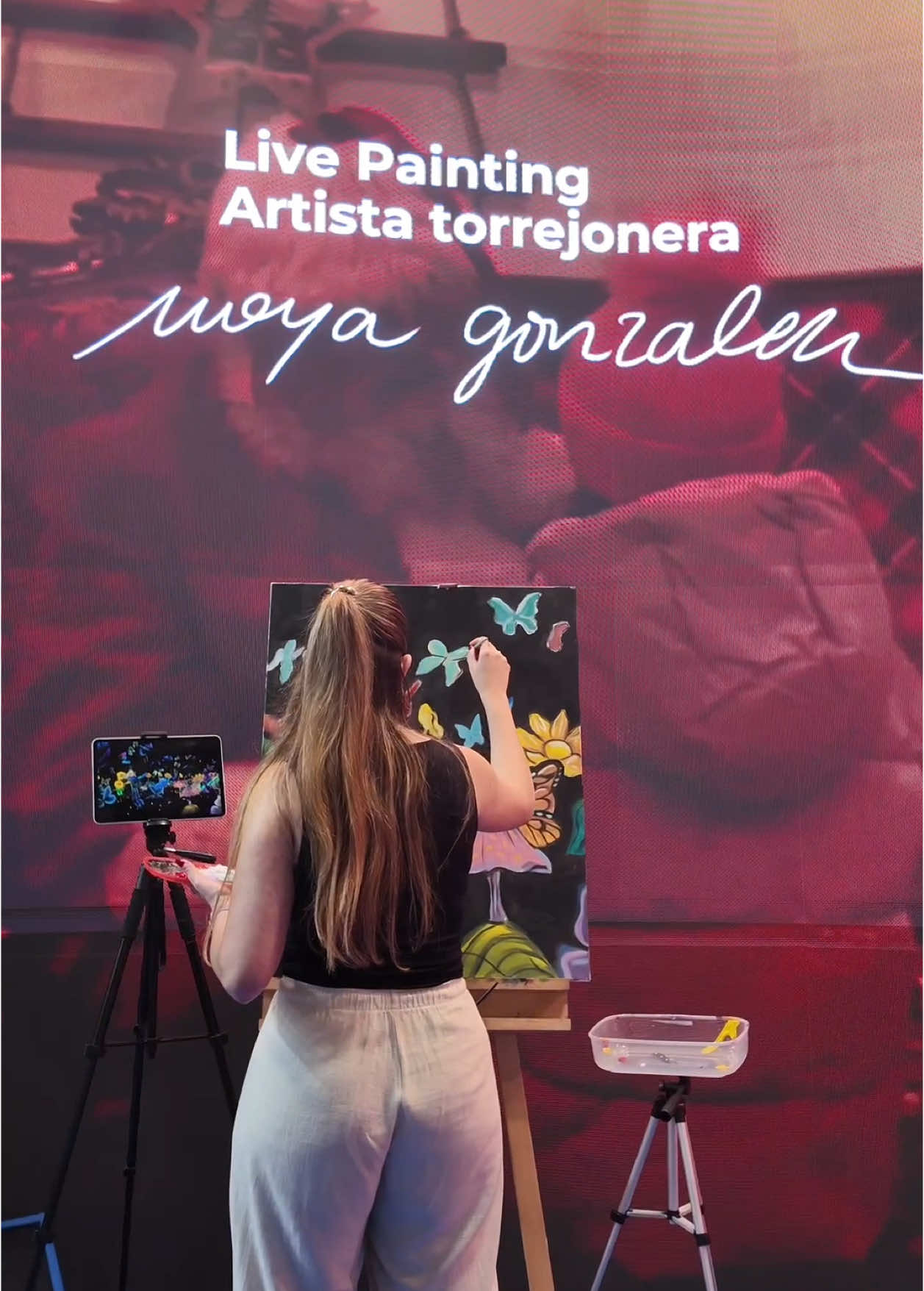 Vídeo resumen de mi paso por FITUR representando a Torrejón de Ardoz💙 #fitur #navidadesmagicastorrejon #magicasnavidadestorrejon #livepainting #ifema 