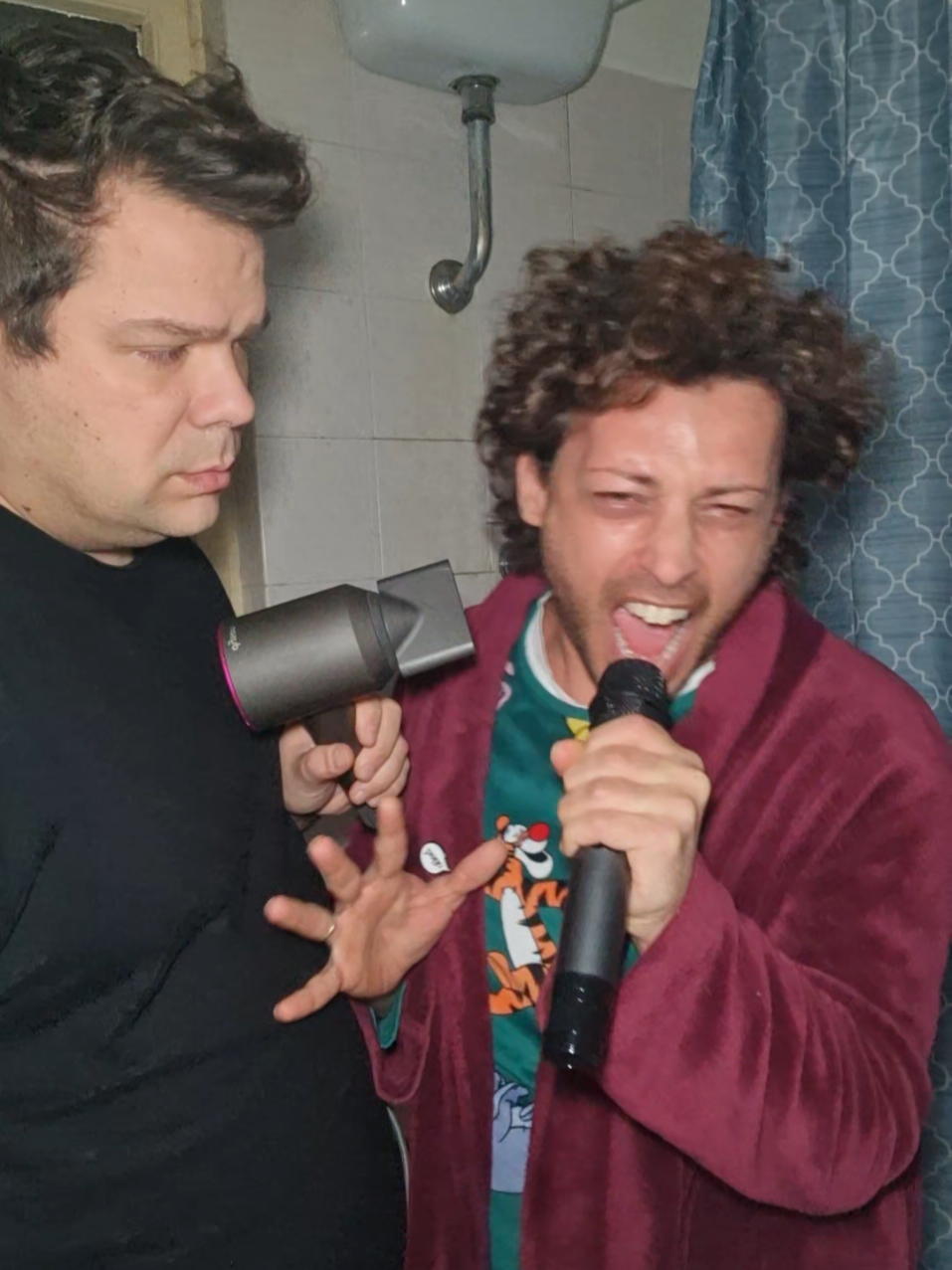 Dopo questa meravigliosa performance possiamo anche andare a dormire 😅😂😂😂 #CasaMezzoKg #Ridiamo #RisateQuotidiane #SketchDivertenti #DanieKekko 