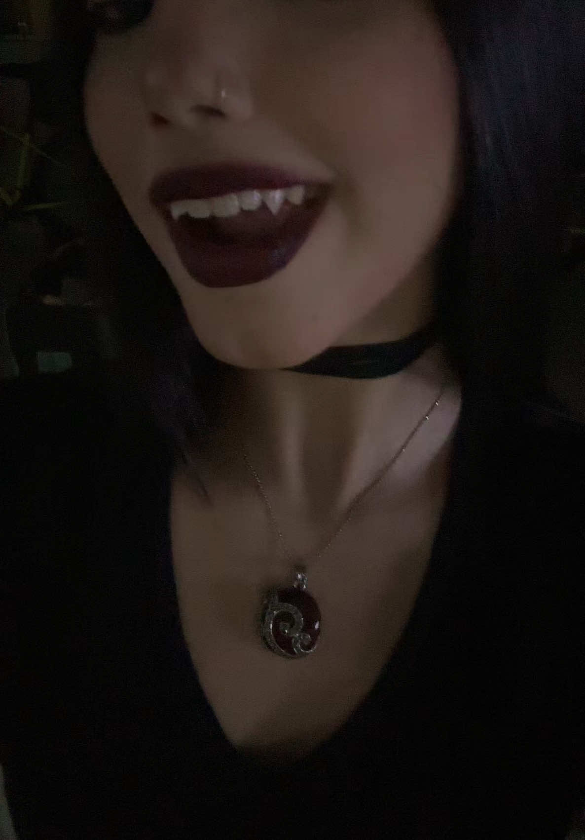a vampira favorita de vocês está de volta🤘🧛🏻‍♀️🧛🏻‍♀️ 