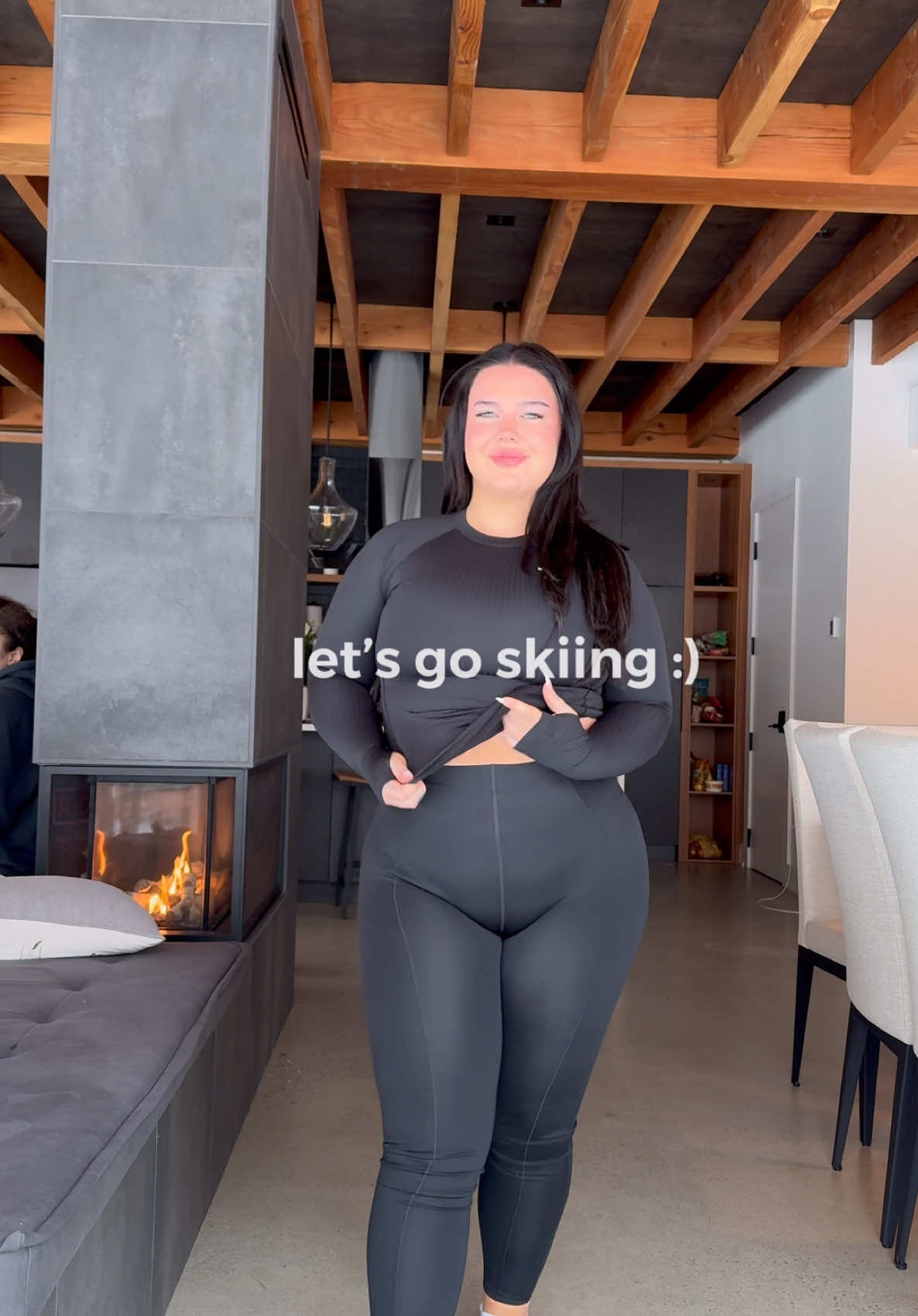 get in girls were going skiinggg ⛷️❄️ #gdwm #fyp #fypシ #skiing #skioutfit 