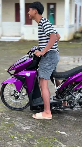 nyengir mulu😂 @meviii #fyp #vario