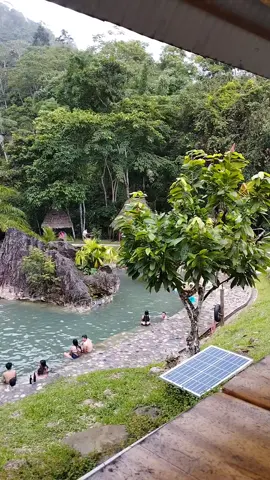Recreo las dos rocas Tingo María 