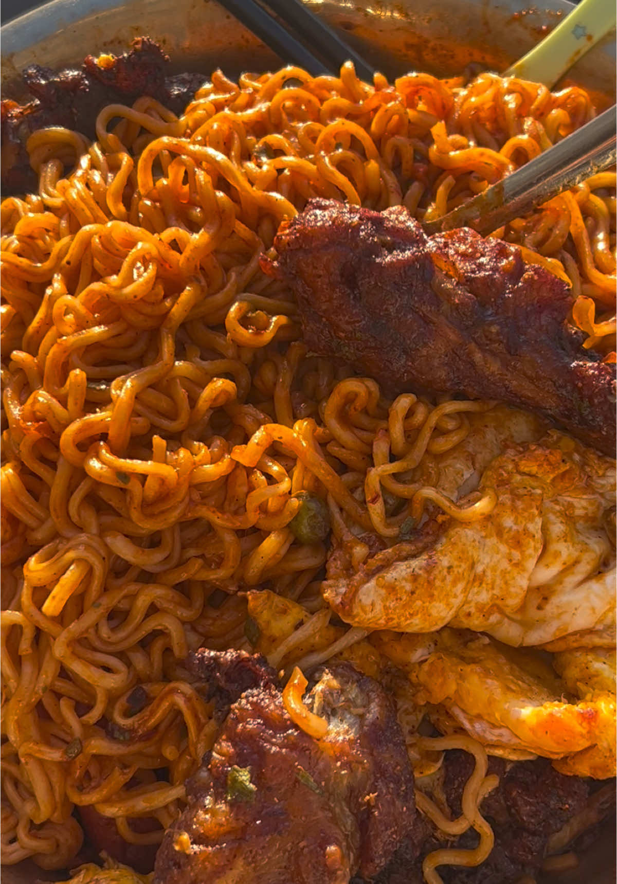Current lovers😻#nepalifood #spicy #spicynoodles #currentnoodles ❤️#trending #foryoupage #fy 