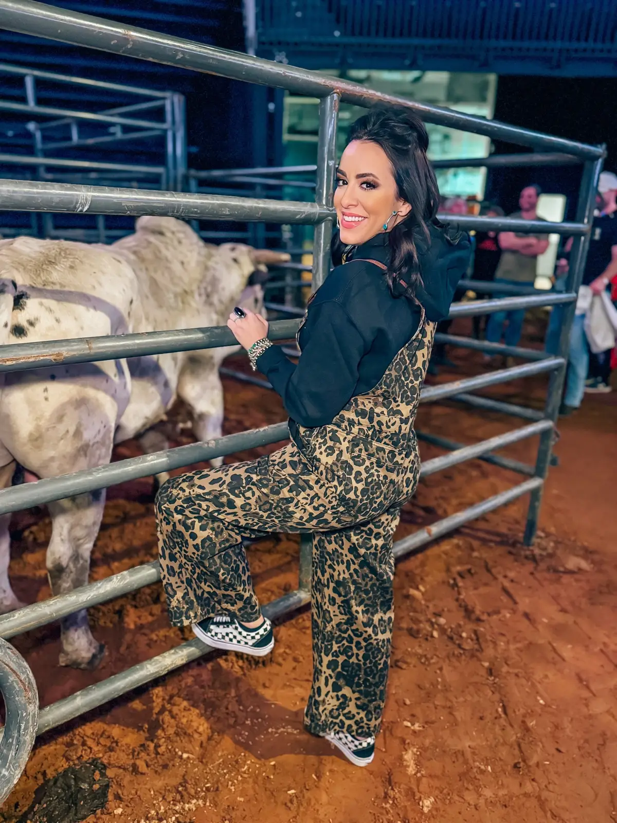 DULUTH GEORGIA KNOWS HOW TO RODEO 🐂 Kicked off another year with @bulls_bands_and_barrels with some of the best company. Making memories and living my best life is exactly what 2025 is so far. Was a night full of bucking bulls, bull fighting, & barrels! Ending the night with a dang good show from @vincentmason and @gavinadcockmusic 👏🏻 Outfit details in my story and you can comment OUTFIT and I’ll send you the details to your DMs! Make sure if @bulls_bands_and_barrels is coming to a near by city you snag tickets you won’t regret it!  #bulls #buckingbulls #stockcontractor #barrelracing #bullfighting #rodeo #countrymusic #makingmemories #livingmybestlife #amazonfashion #amazonfinds #vans #turquoise #turquoisejewelry #duluthga #georgia #westernlifestyle #rodeolife #rodeolifestyle #leopard #whatstrending #rodeofashion #rodeooutfit #countryconcertoutfit #gavinadcock #howtowear #howtostyle #cowgirlstyle #cowgirlfashion #cowgirlchiceverydayoftheweek 