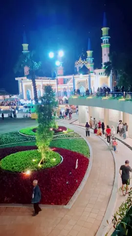 Alun -Alun tuban malam hari #alunaluntuban #tubanhits #tuban24jam #wisatatuban #tubanjawatimur #tuban #wisatatuban 