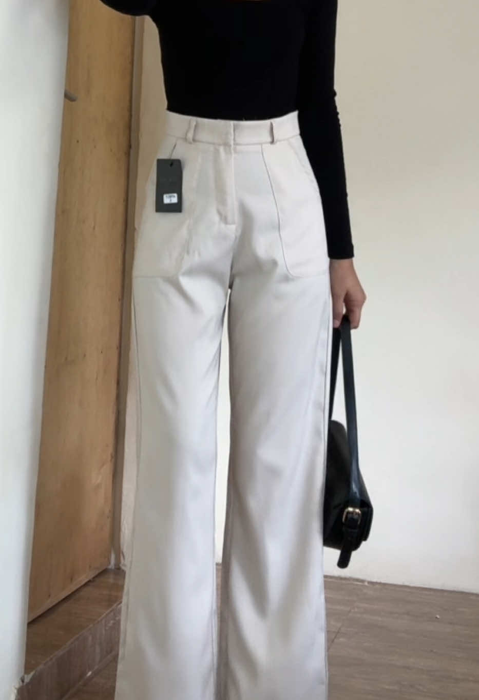 this 269 non garterized trouser is really giving #nongarterized #nongarterizedtrousers #trouserforwomen #trouserpants #trousers 