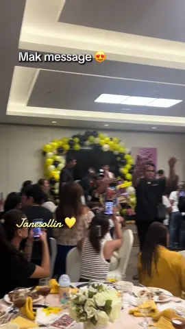 Mak Message😍 Apaka pogiii mo @Mak Omeeged sooefer worth it talaga kahit saglit lang . Nag uumapaw na kilig. JMFyang Meet and Greet 💛💛💛#jmfyang #jmfyangiloilochapter #iloilodinagyangjmfyang2025 #sofiasmith #jmibarra #fyp #foryoupage 