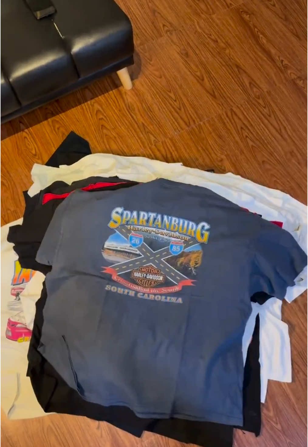 ให้ไว📍📍 #เสื้อยืด #เสื้อยืดวินเทจ #tiktoklooks #fyp 