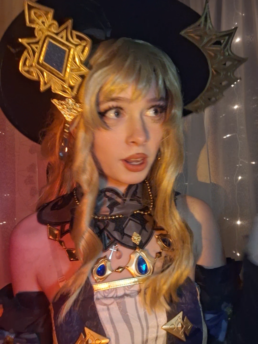 why do my wig look so realisic sometimes #navia #naviagenshinimpact #geo #genshin #GenshinImpact #gen #blonde #wig #sewing #ruffles #makeup #crulles #umbrella #cosplay #c0splay #cosplayer #c0splayer 