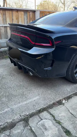 Muffler delete on a charger 😣.               #charger#chargerrt#midmufflerdelete#mufflerdeletes#mopar#slowboat#345lilrt#345hemi#fypage#dodgecharger#dodge 
