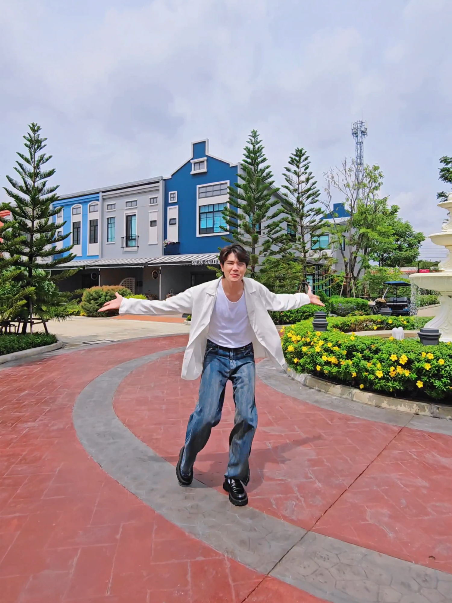 ใครๆ ก็เริ่มมีบ้านหลังแรกได้ง่ายๆ พาทัวร์ทาวน์โฮมของคนเมือง ที่ สิริ เพลส ราชพฤกษ์ - นครอินทร์ 📍 เชื่อมต่อ จตุจักร - บางซื่อ และรัชโยธิน เพียง 15 นาที* เริ่ม 3.49 ล้าน* สอบถาม โทร. 1685 #ทาวน์โฮมทำเลเมือง #ทาวน์โฮมพระราม5 #ทาวน์โฮม #สิริเพลส #Siriplace #บ้านหลังแรก  #ราชพฤกษ์ #นครอินทร์