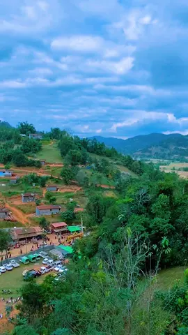 #သာယာလှသောတောင်ပေါ်ရွာလေး😍🏞💙 #ဘယ်ရွာလည်းသိကြလား😁🤪🖤 #fypシ #foryoupage #ပြည်တွင်းဖြစ်fyp🙄 