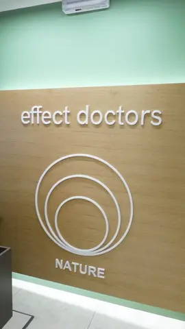 علاج المحلول الوريدي يتجنب الجهاز الهضمي ويوصل الفيتامينات والمعادن مباشرة للدم. هالطريقة تضمن امتصاص مثالي، وتساعدك على التعافي بسرعة وتقوية جهاز المناعة وتحسين صحتك بشكل عام. IV Drip Therapy bypasses the digestive system, delivering vitamins, minerals, and hydration directly into the bloodstream. This direct absorption method ensures optimal bioavailability, enabling faster recovery, improved immune function, and enhanced overall health. #EffectDoctorsLondon #Riyadh #KSA #ivdripTherapy #Wellness #Treatment #Glutathione #NAD+ #جلوتاثيون #ناد_بلس #ابر_فيتامينات #فيتامينات_وريدية