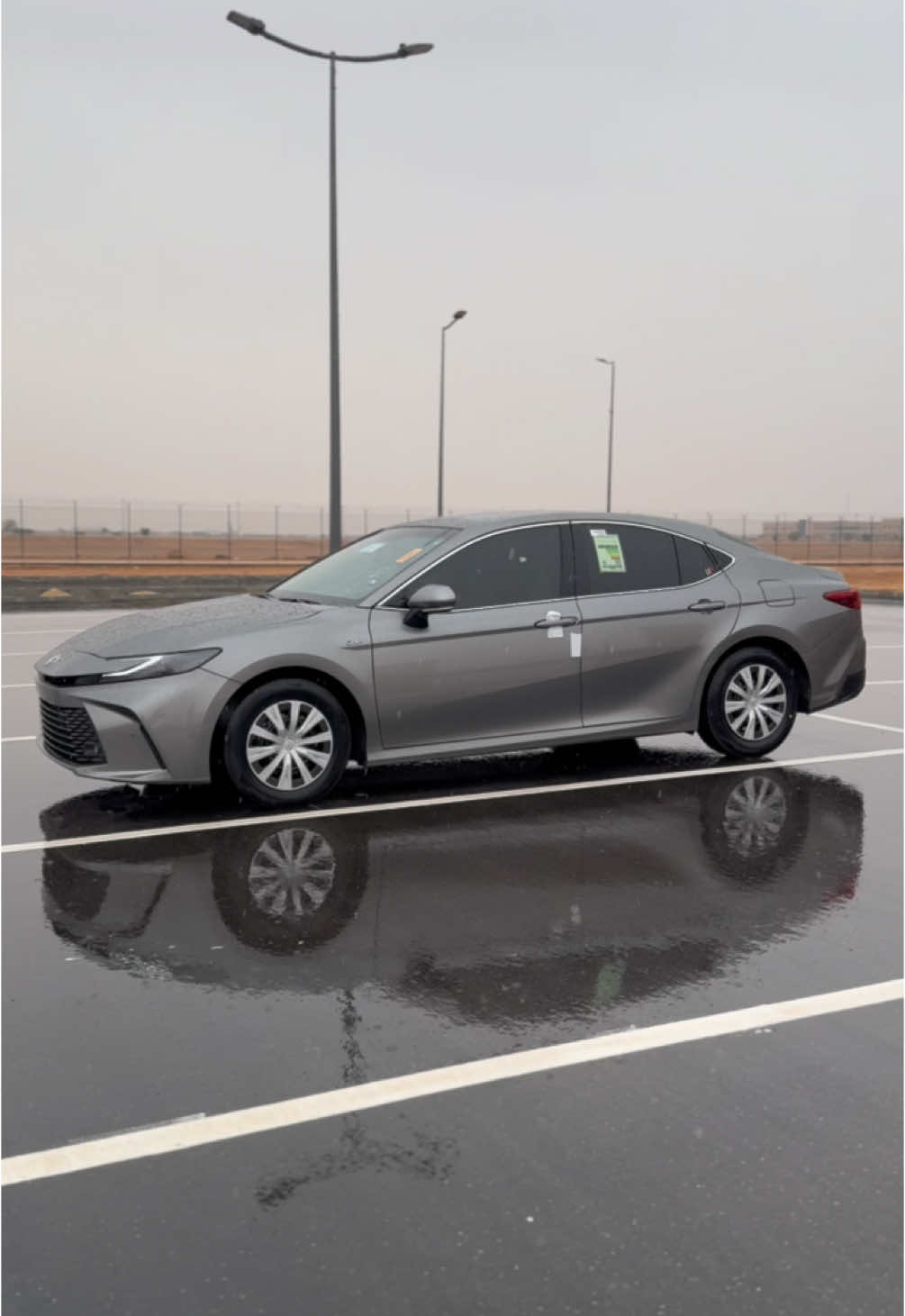 ما شاء الله تتفوق باجمل سياره صنعت في التاريخ👑 #كامري2025 #مطر #كامري #القصيم #كموره #تيتانيوم #بريده #سوح #ستاندر #القصيم_الرياض #سيارات #عبداللطيف_جميل #الشعب_الصيني_ماله_حل😂😂 #ypfッ #ماشاء_الله #تصويري 