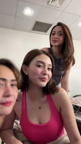 Bubble Girls hingahan session!!! #fyp #BubbleGang @Charyze Solomon Pago @Cheska Fausto 