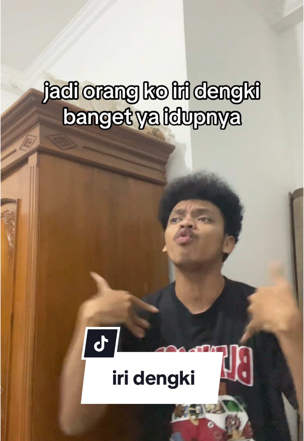kenapa si gasuka bgt liat orang bahagia?