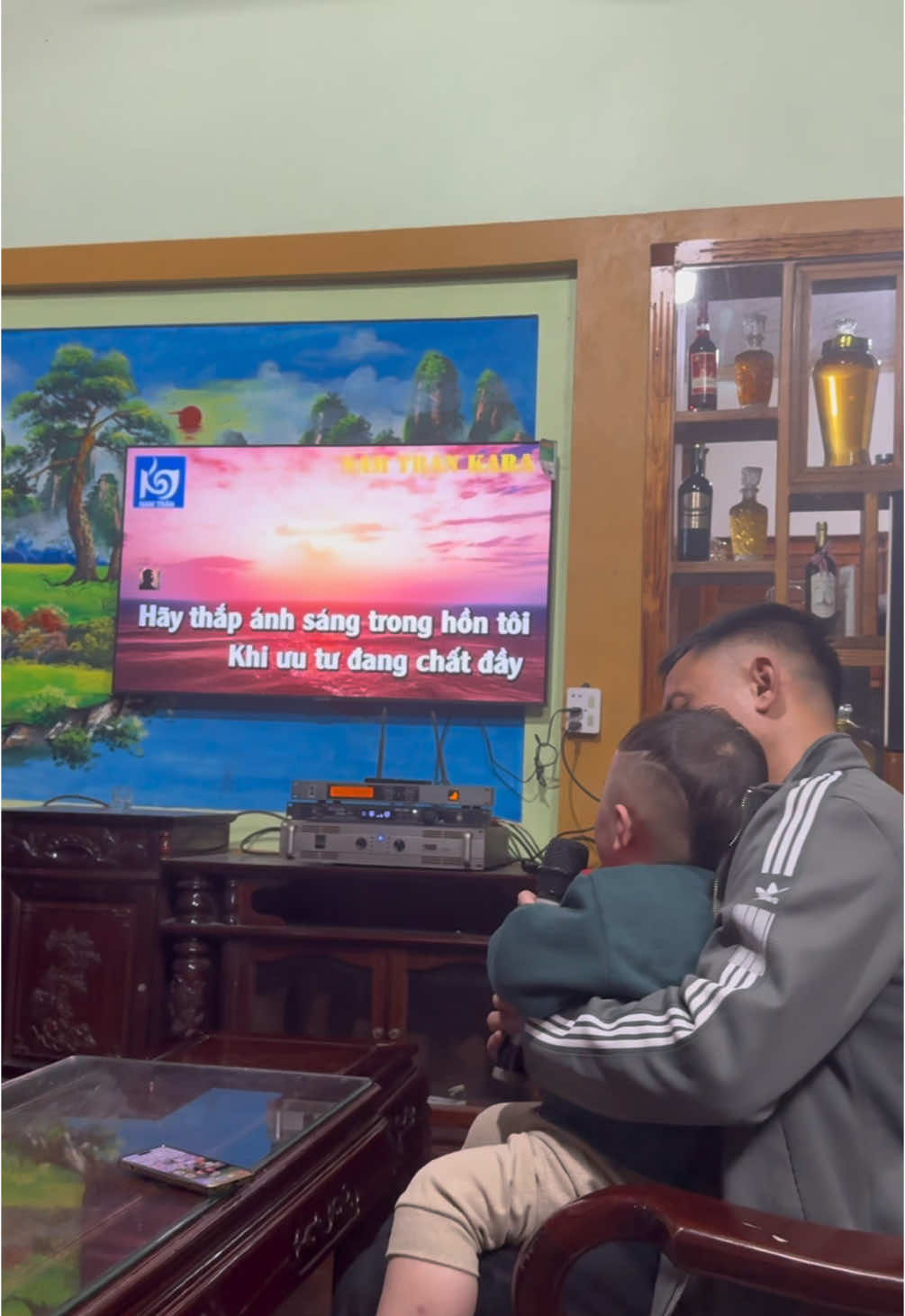 Muốn Hát karaoke nhưng vợ bắt chông con 🤣#tammaotv #xuhuong 