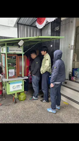 Lapar dalam keadaan casual #casualoutfits#malang24jam 