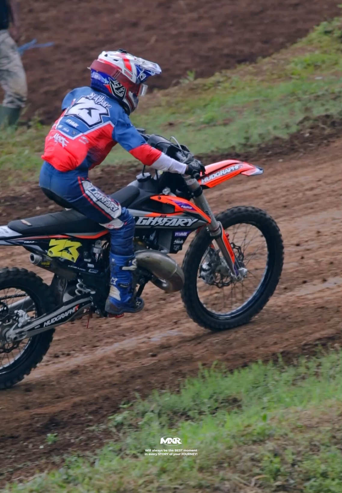 Full speed atay @atharalghifari23 kelas MX 125 di gelaran Montana MX GTX at Sirkuit Siliwangi Bandung, Minggu 26 Januari 2025. #grasstrack_id #motocrossindonesia #mathar23 #trailadventureindonesia 
