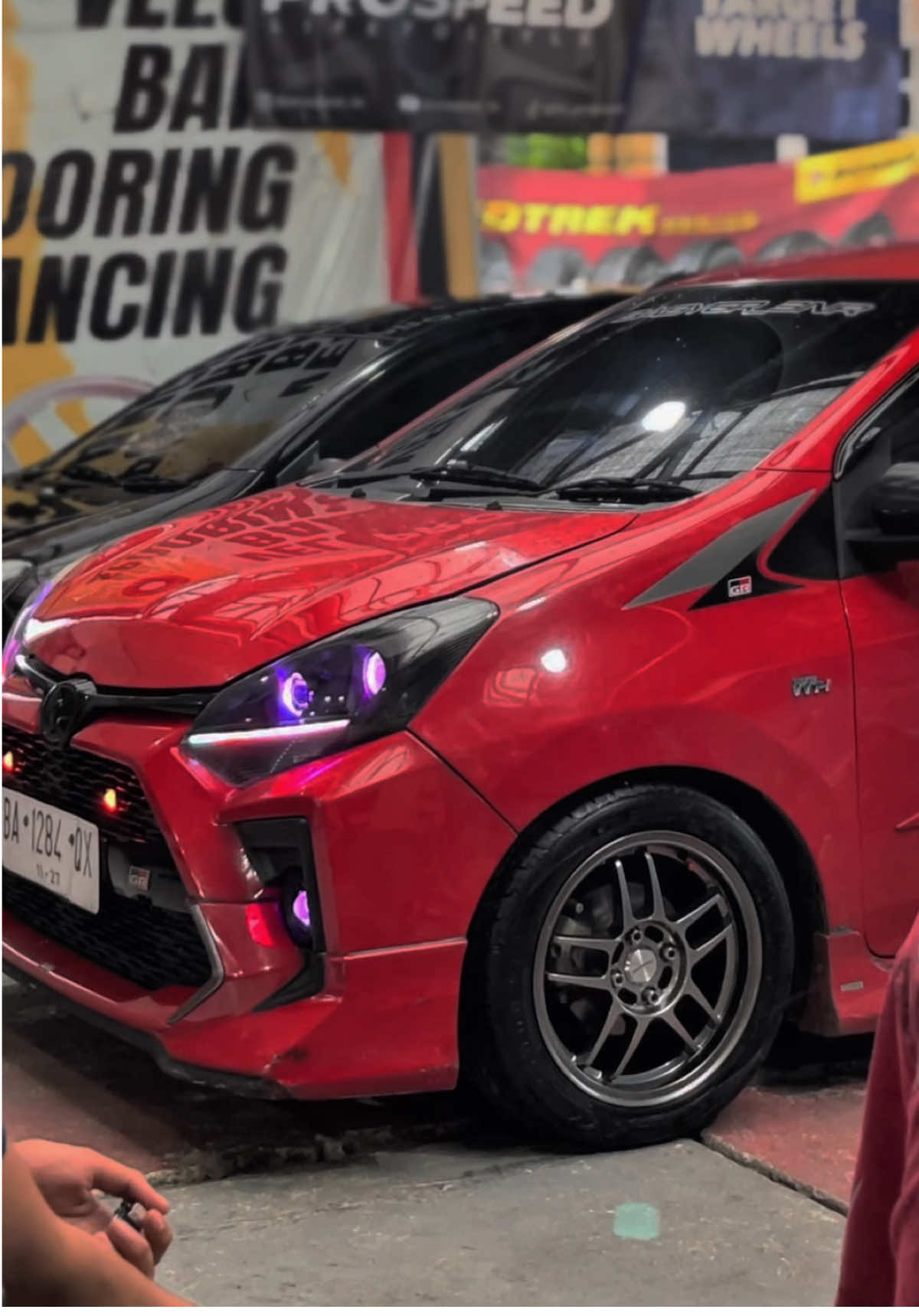 Coba2 main di Padang dulu@@ eh,,,  malah cinematic.🫣#CapCut  #agyaaylamodification #agyagrsport2022 #agyaaylaclubindonesia #carsoftiktok #fypシ゚ #fyppppppppppppppppppppppp @ＵＮＩＣＯＲＮＳ.ᴀsᴋ 🦄 @𝑲 𝑨 𝑵 𝑮  𝑽 𝑬 𝑳𝑮 @Sigraboyyyy👦🏻 @Baby Uyisss @Popeye💪🏻 @TARGET wheels @target eh