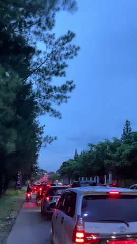 Idih 😌 #sentul #sentulbogor #holiday #liburan #macet #sentulcity #fyp #fypage 