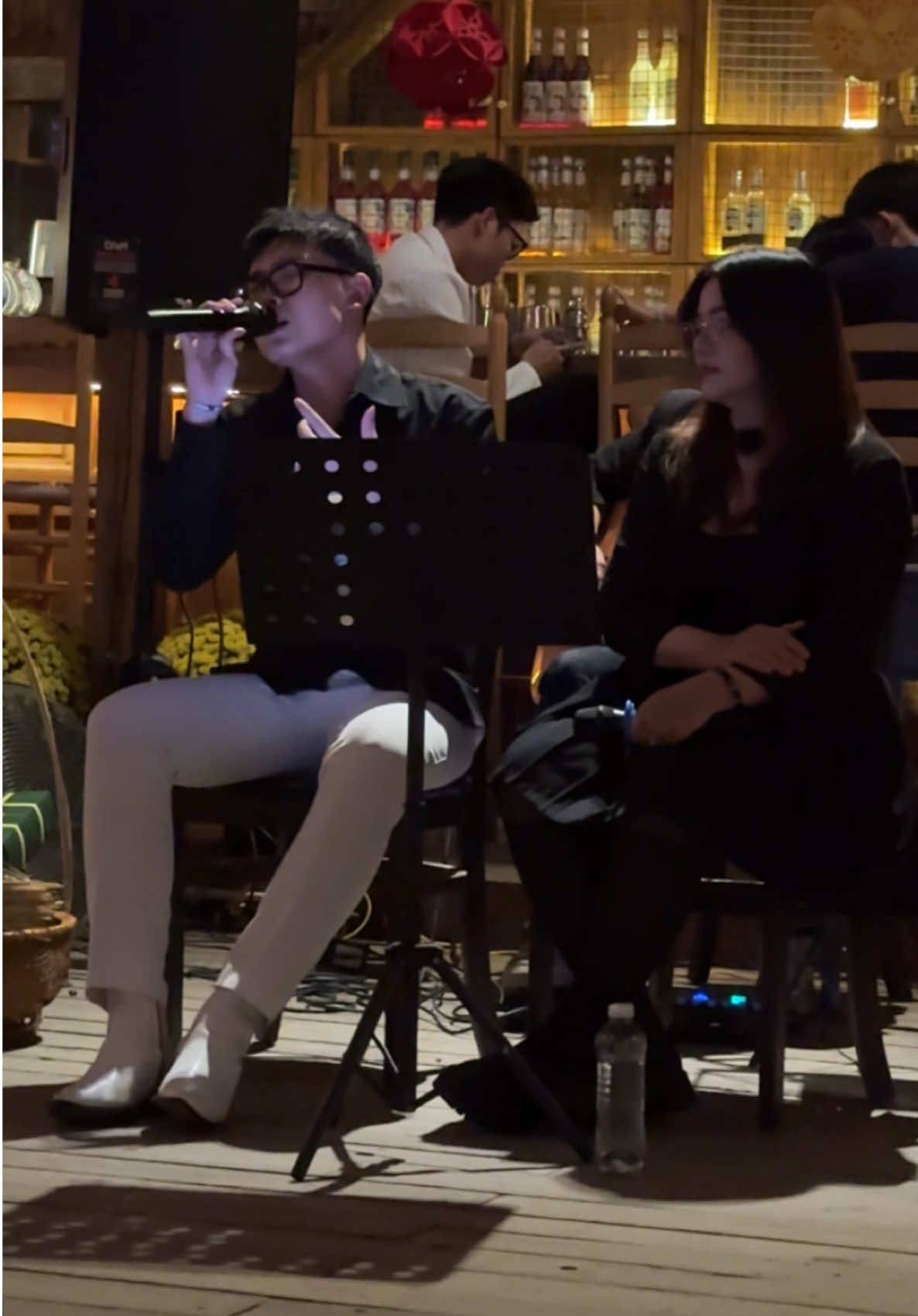 Khổ quá thì nhớ chạy về với mẹ các bạn nhé 🤍! #khoquathivemenuoi #noophuocthinh #cover #acoustic #leminhhieu 