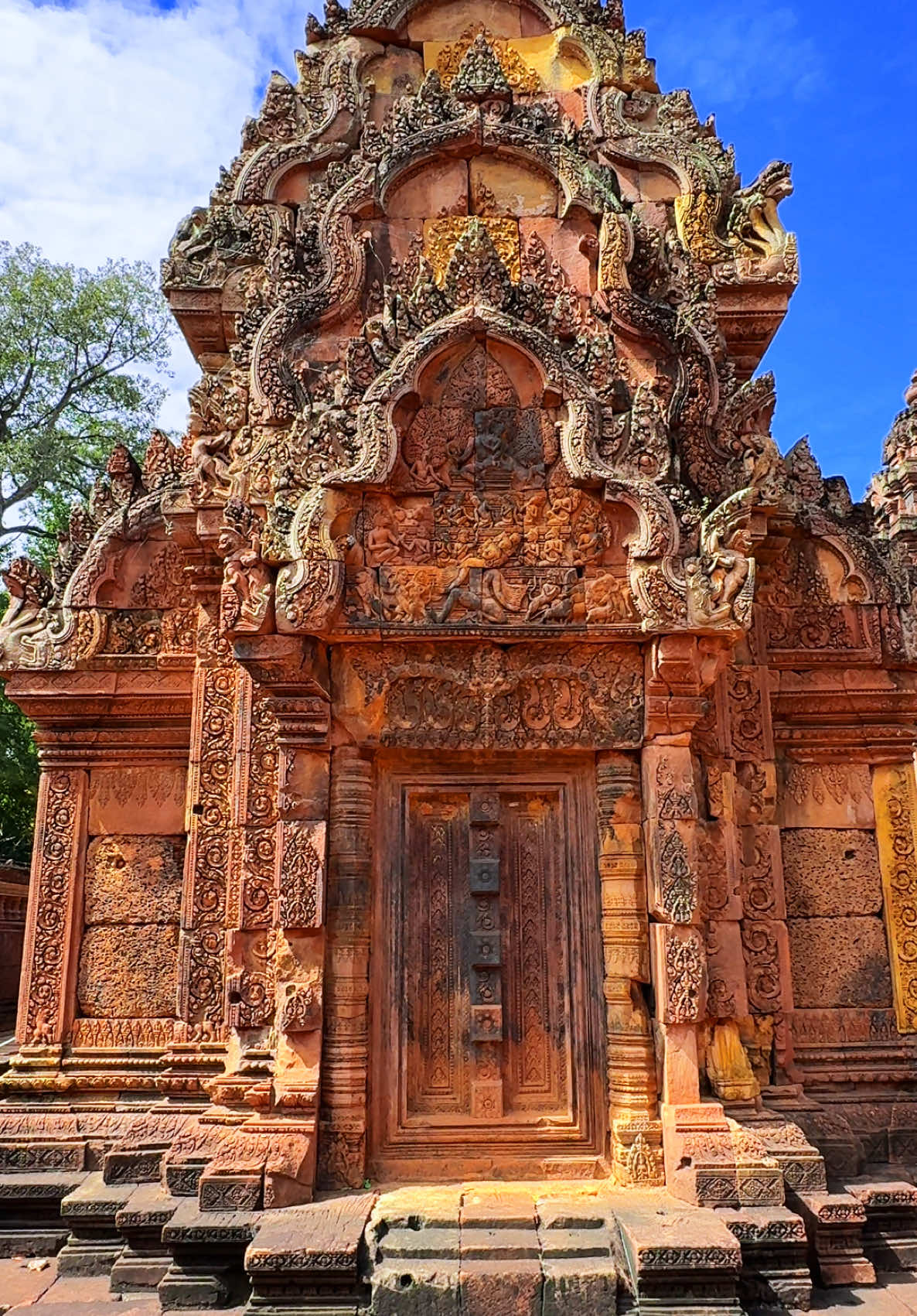 ប្រាសាទបន្ទាយស្រី ##History #heritage #fypシ #fyp 