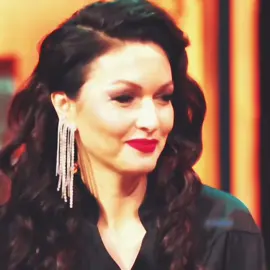 -а в театре у себя!.🎭’ #юлиятакшина #шоуволи #актриса #неродиськрасивой 