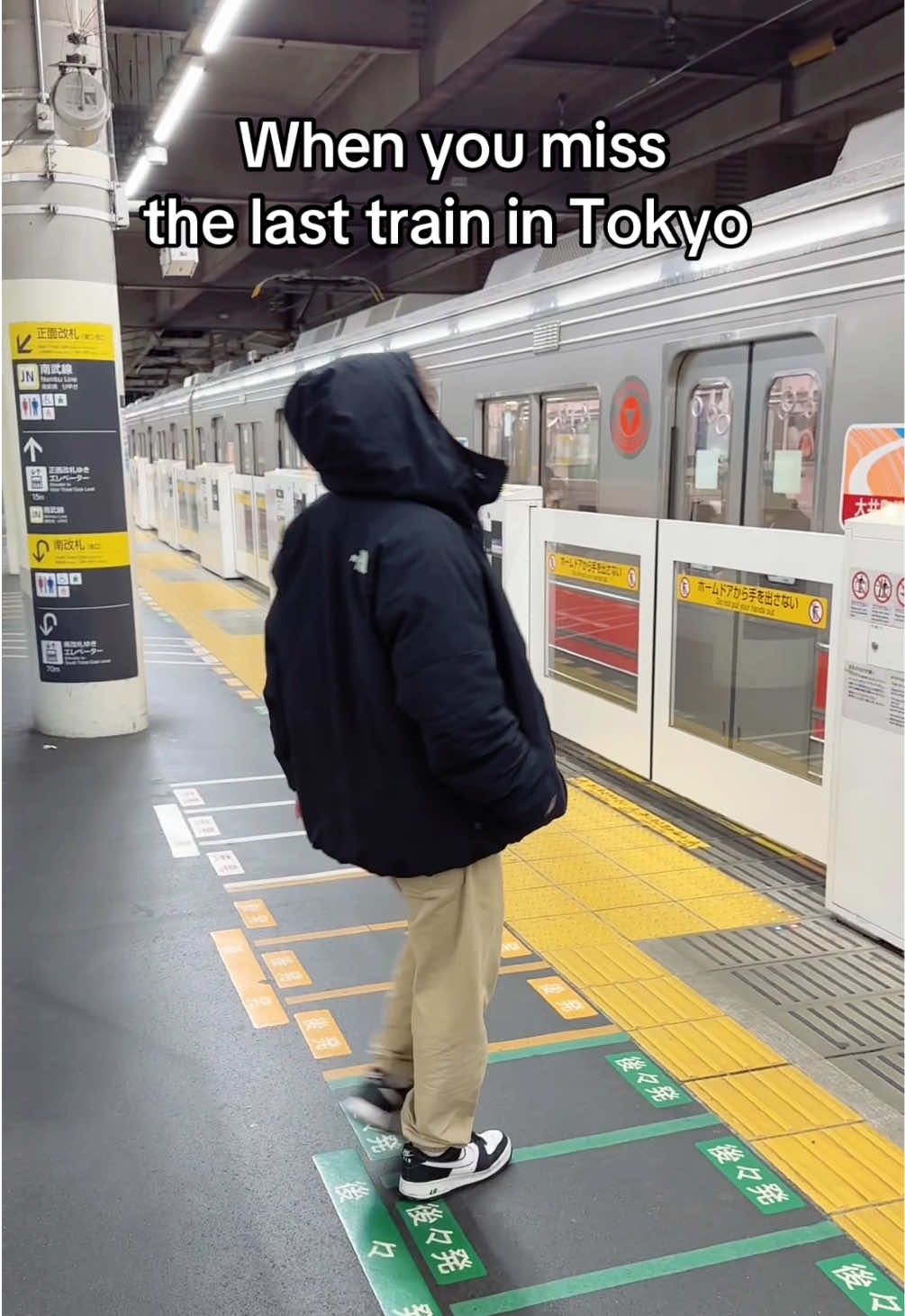 Always be like this on Friday night  #japan #japanese #japaneseculture  #japanlife  #shibuyameltdown #funnyshorts 