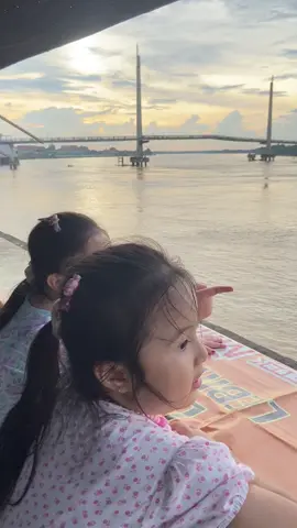 Ubur ubur ikan lele, om nya mana leeee  #jambipride #gadismelayu 