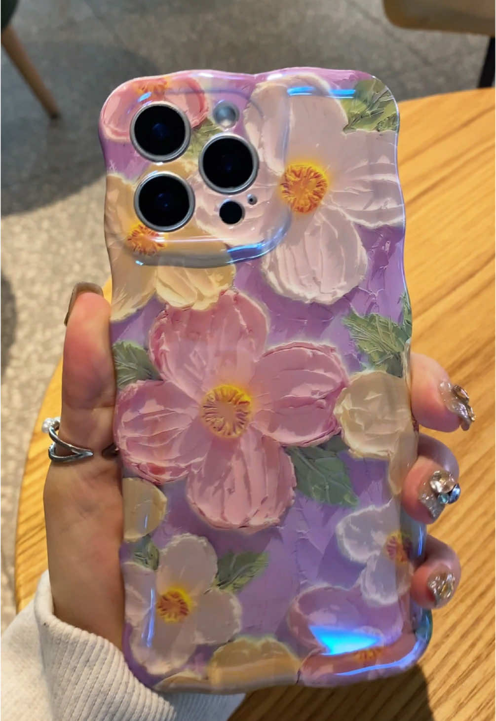 THIS ISNT A WANT IT A NEEDDD #iphonecase #iphone16promaxcase #iphone15promaxcase #iphone14promaxcase #iphone13promaxcase  #iphone12promaxcase #iphone11promaxcase #tiktokshopholidayhaul #tiktokshopjumpstartsale #shopvideocarnival #YT 