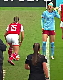 Women FUNNY Football Moments 😂🤣 #fotball #funnyy #viral #fyp 