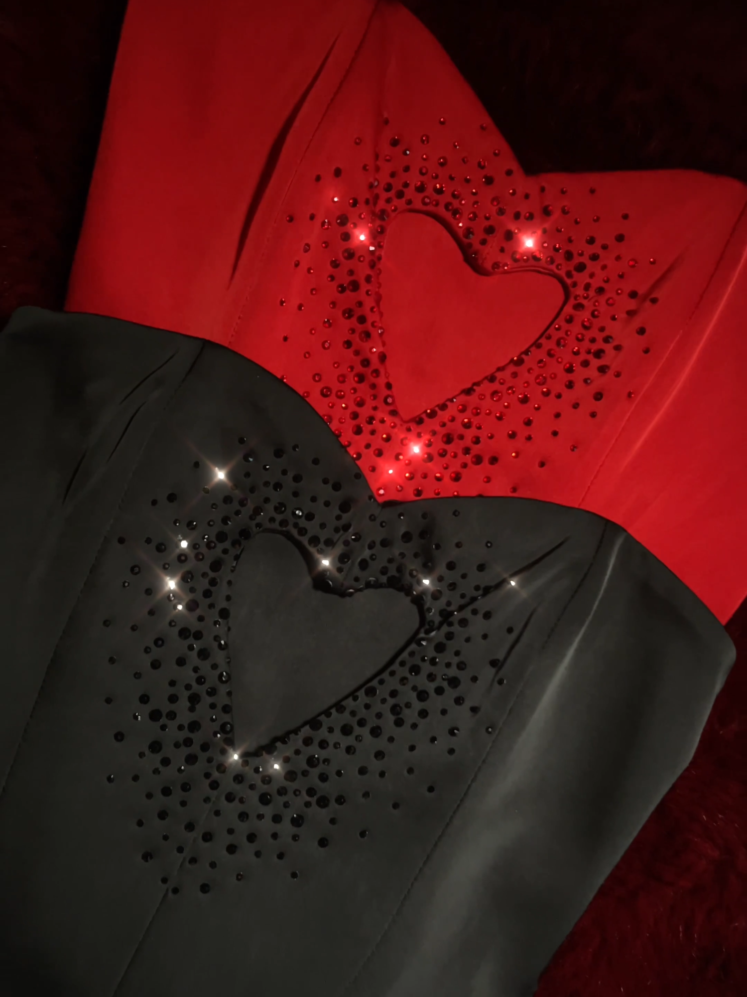 A top destined for your next date night💋 #ohpolly #ohpollydress #outfitinspo #valentine #ValentinesDay #datenight #sabrinacarpenter #outfitidea #jeansandnicetop