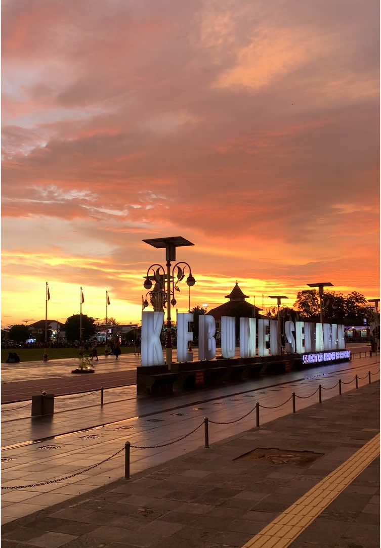 Kebumen kota dengan segala suasana & cuacanya 🤩  #kebumen #kebumeninfo #kebumen24jam⚡#kebumenpride🔥 