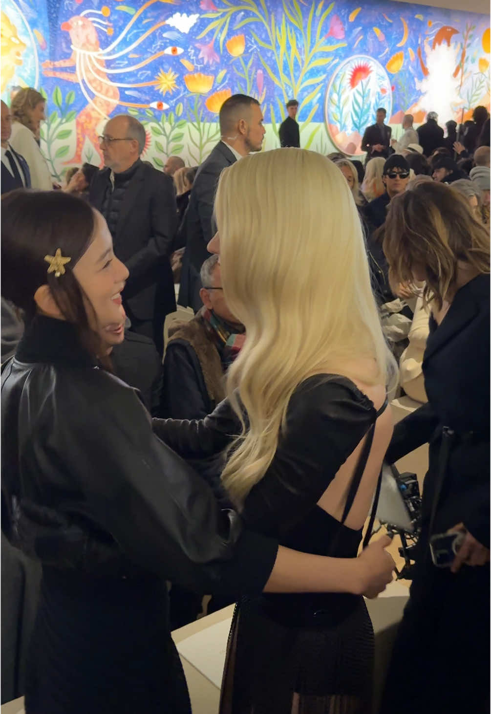 #jisoo #jisooblackpink #kimjisoo #sooyaaa_ #blackpink #kpop #anyataylorjoy #dior #diorhautecouture #pfw #couture #fashionweek #TikTokFashion #tiktokmusic #filmtok #onregardequoi