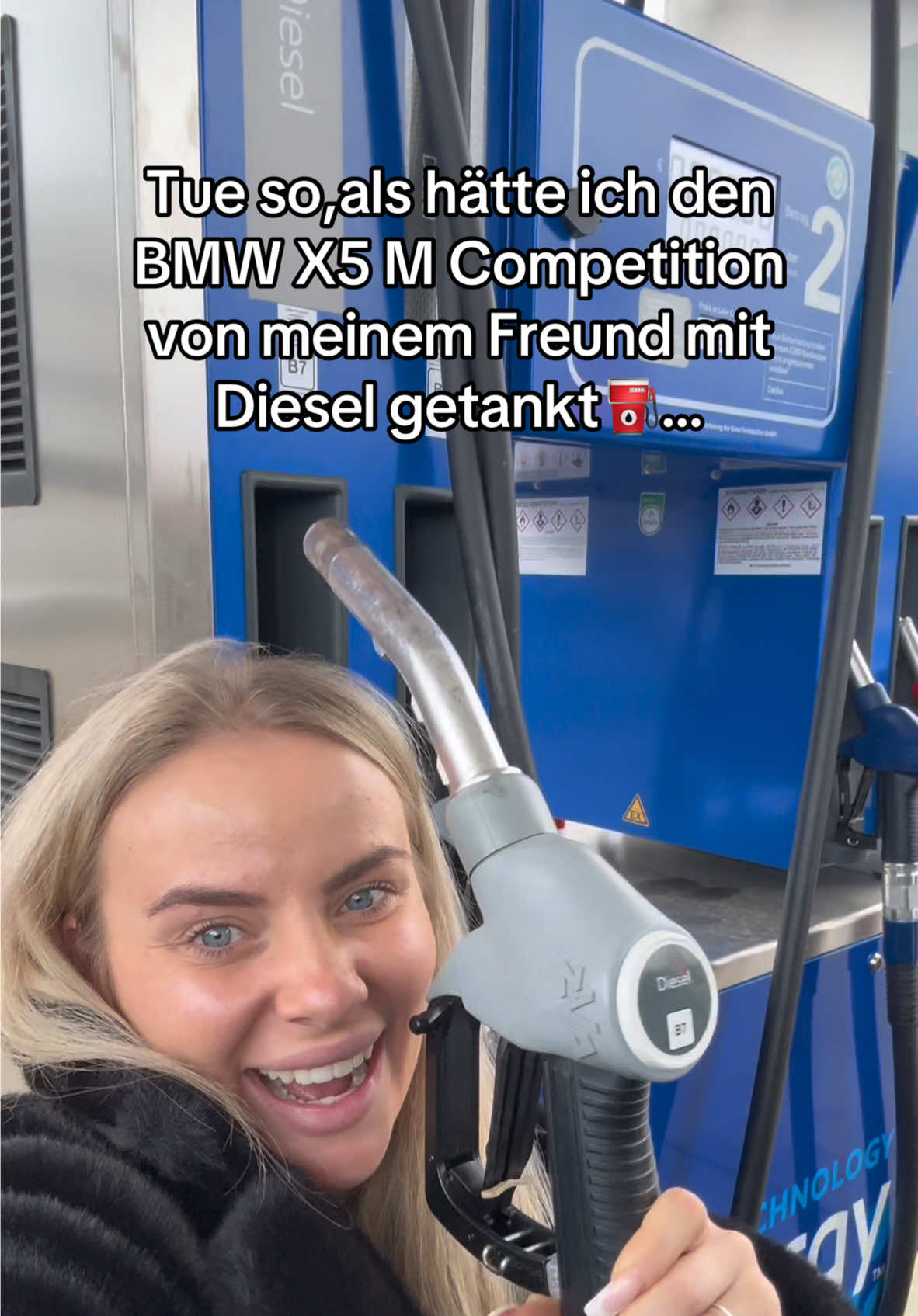 Am Ende tat Er mir ein bisschen leid😂!!! #viral #fürdich #foryou #foryoupage #fy #fyp #funnyvideo #couplecomedy #comdey 