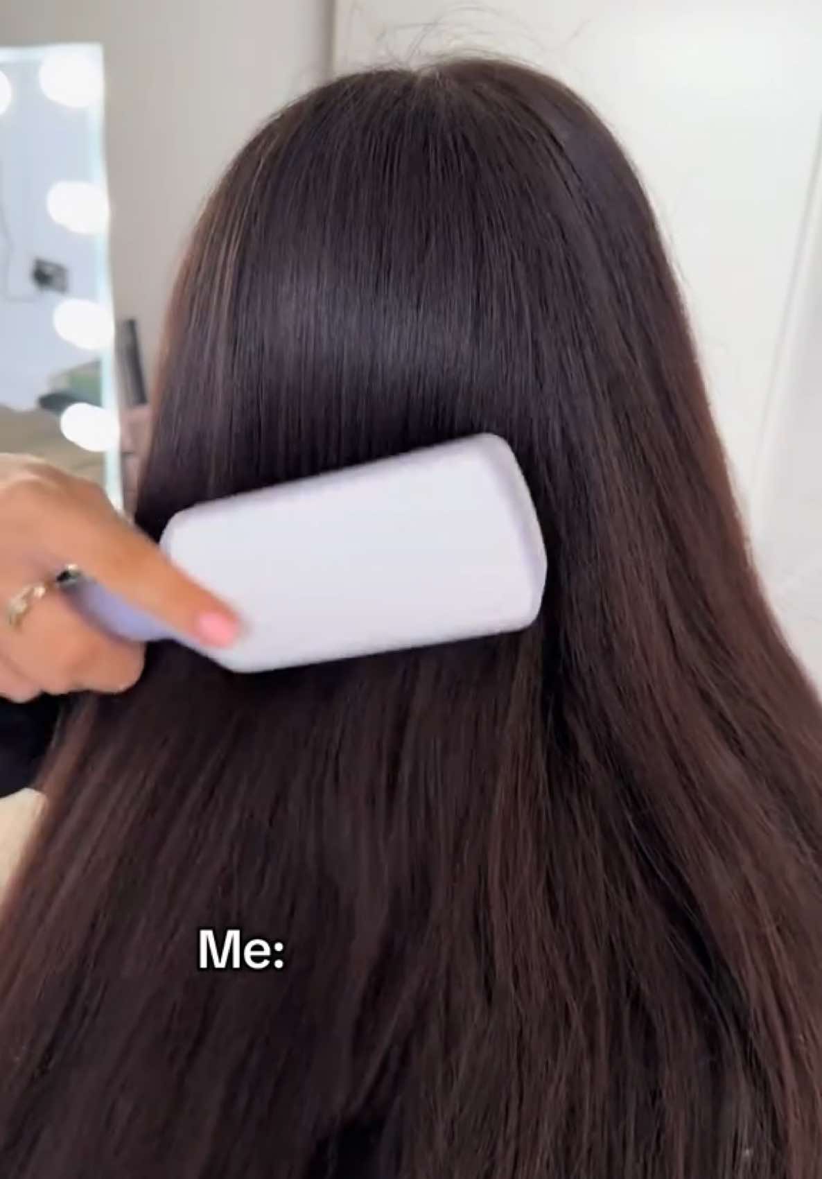 Say goodbye to hairbrush buildup! ✨ This self-cleaning hairbrush keeps your strands smooth and your brush spotless—effortless beauty at its best. 💁‍♀️ #HairCareRevolution #NoMoreMess #SelfCleaningBrush