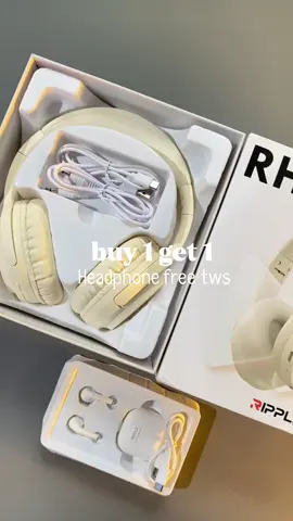 rugi bgt kalo sampe ga co🫵🏻 kapan lagi beli headphone free tws😩🫶🏻 #earphone #headphones #headsetbluetooth #rippleindonesia #buy1get1 