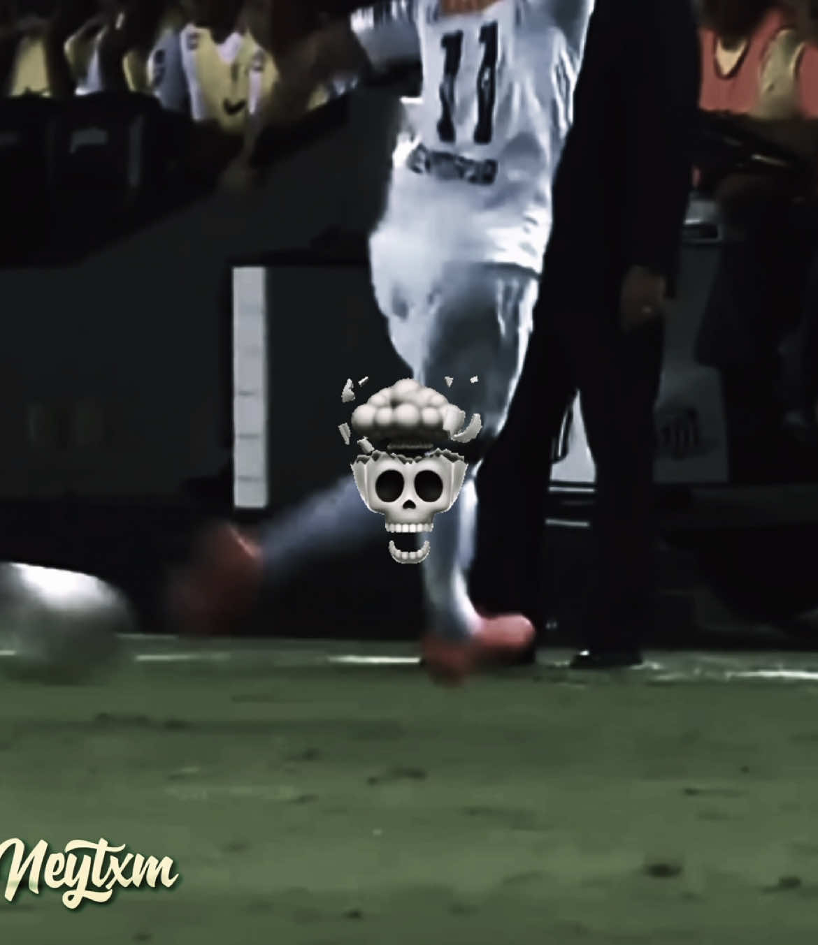 Destroyed everyone in Santos#neymar #neymarjr #neymarskills #goviralgo #fyp #fyppppppppppppppppppppppp #CapCut 