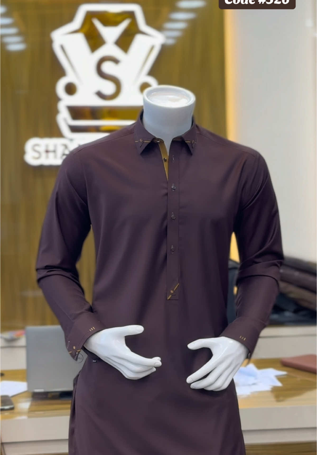 Simple yet luxurious collar design  Worldwide shipping available ✈️📦 #afghaniclothing #afghanmenswear #pashtundress #afghandress #pashtun #pashtosongتيک_تاک_افغاني #pashtotiktoksong #pashtotiktok #shahidbrand #shahidtailor #shahidtailorkabul #designerwear #onemillionaudition #foryou #fypp 