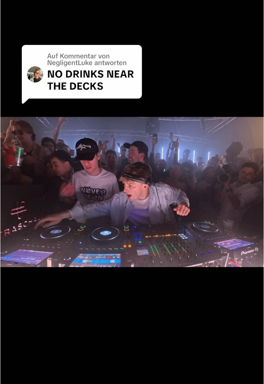 Antwort auf @NegligentLuke Luckily the cups were empty and no CDJ's were harmed😇 #fyp #foryou #ultraschallcollective #luxembourg #luxembourgcity #nightlife #fail #boilerroom #dj #housemusic 