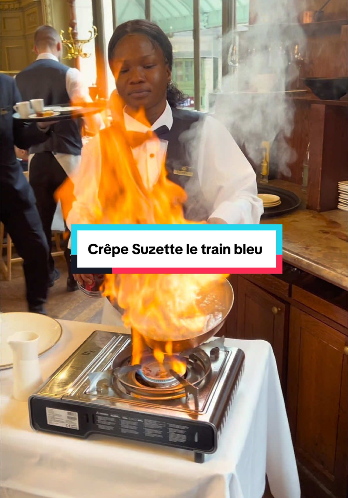 La meilleure crêpe Suzette monde 🥞🔥 si tu veux tester cette expérience, c’est au restaurant le train bleu que ça se passe ✨ pour plus d’adresse, comme ça, tu hésite pas à t’abonner et à me suivre ✨ #restaurantd#adressea##letrainbleua#garedelyono#bonneadresse #crepes #crepesuzette #gourmandise #crepe #chandeleur #orange  Team, beurre salé ou beurre doux ? #CapCut 