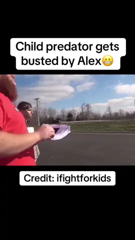 Child predator gets busted by Alex😬#pred #predator #predatorcatchers #predcatcher #fyp #fypシ #foryoupage #fypシ゚viral #fyppppppppppppppppppppppp #fyppp #viralvideo #viraltiktok 