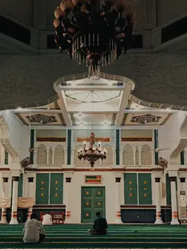 Pak sujud :  YANG SUDAH BOLEH PULANG.  #MENUNGGUGILIRAN - @for Revenge 