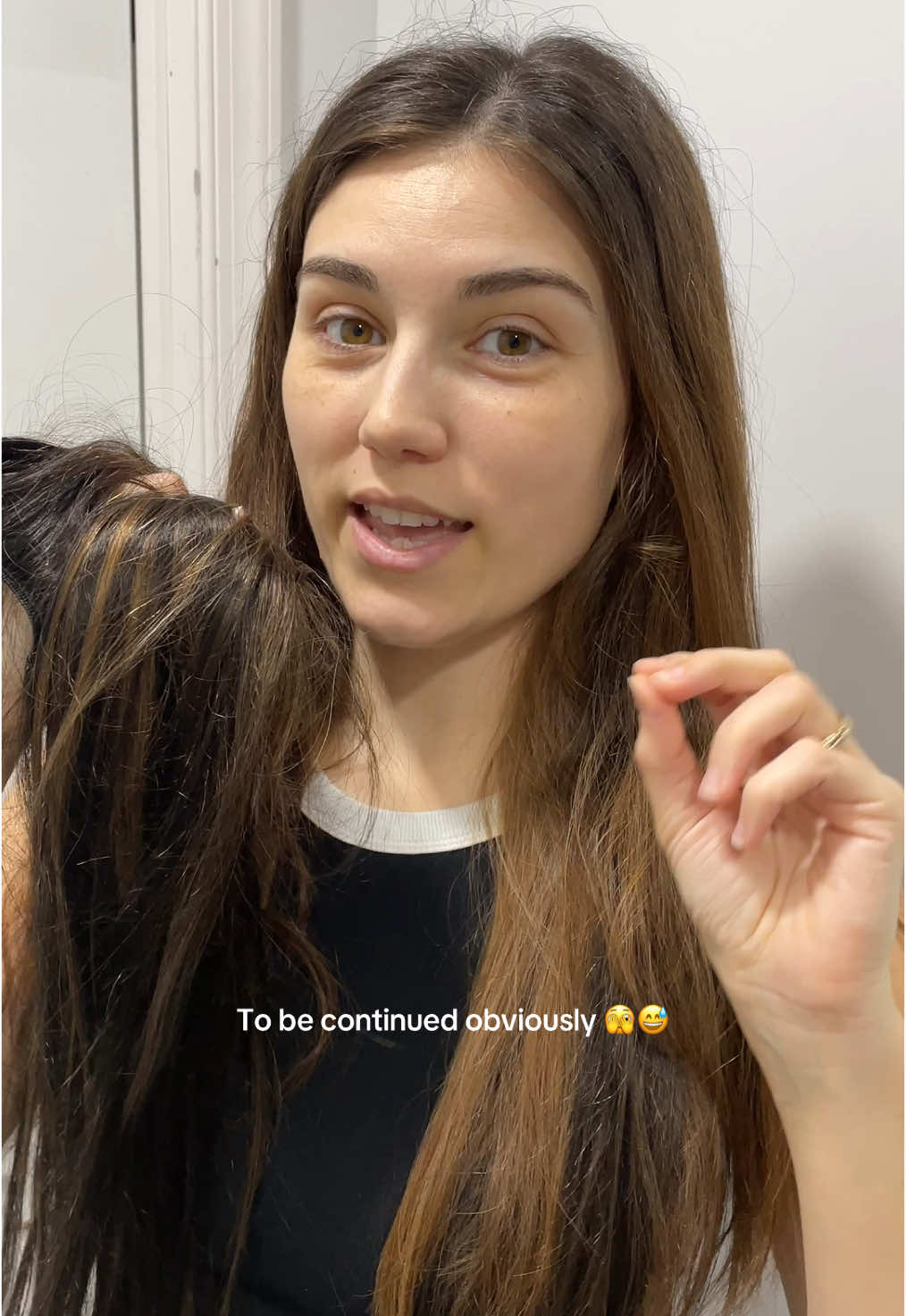 Real human hair extensions with 8 pieces with clip ins, easy to attach #hairextensions #realhairextensions 