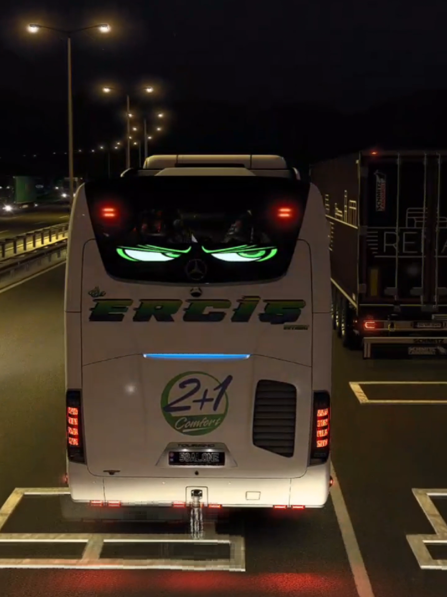 Erciş 👀 . . . #mercedesbenz #tourismo #öneçıkar #ets2 #capcut_edit #van #erciş #kesfet #gençkaptan #kesfetteyiz #erzincan #sivas #tunceli #dersim #kesfetbeniöneçıkart 