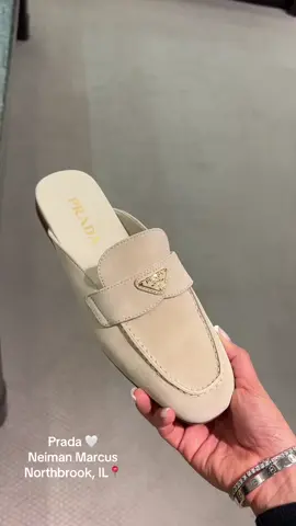 @Prada  #loafers #mulesoftiktok #mules #prada #pradashoes #Love #newin #fashiontiktok #fypシ #fashion #ootdinspo 