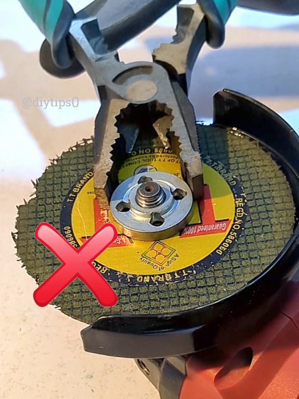 Cool Trick For Open Angle Grinder Disk #creatorsearchinsights #DIY #tipsandtricks #tooltips #tips #trick 