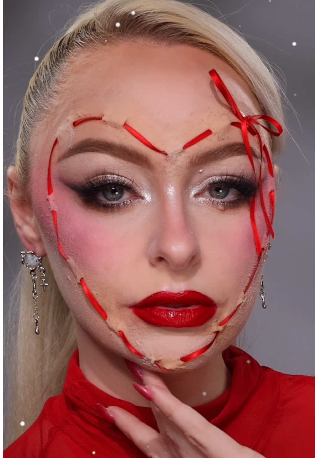 ❤️‍🩹🪡 #sfxmakeupartist #heartmakeup #stitchedskin #valentinesdaymakeup 