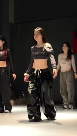 #girl #douyin抖音 #reels有毒 #dancechoreography #fypシ #viralvideo #dance #fyp #popfyp #ulz_dance0 